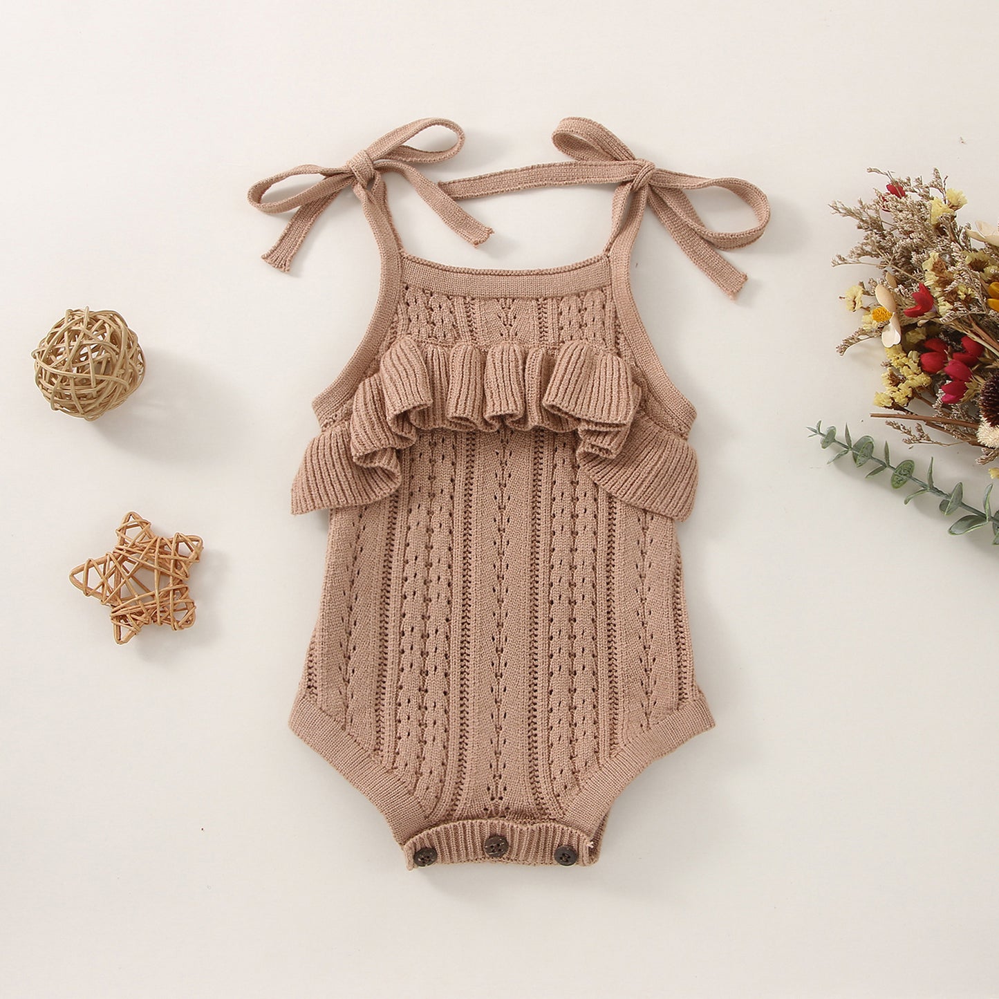 Oluuu. Baby Sling Romper aus Plüsch mit Spitze