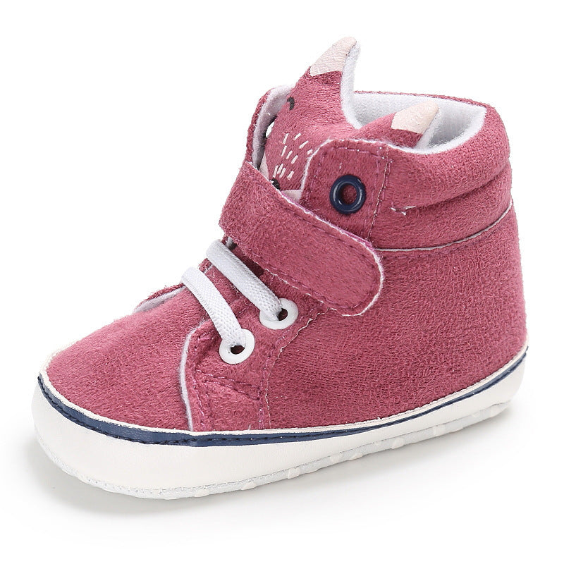 Oluuu. Süße Baby Schuhe verschiedener Art