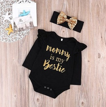 Oluuu. Baby Einteiler mit englischem Schriftzug – 2-teiliges Set mit Kopftuch im Hip-Hop-Stil