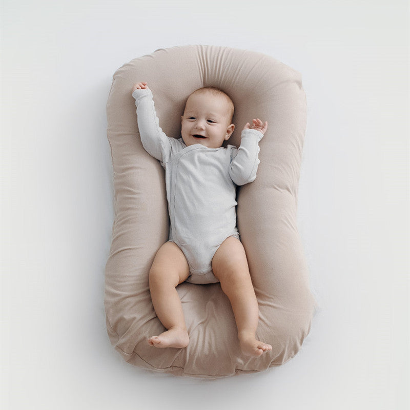 Oluuu. Baby Nest Bett – Tragbares Neugeborenen Nest aus Baumwolle, Reise-Krippe mit Kissen für Babys