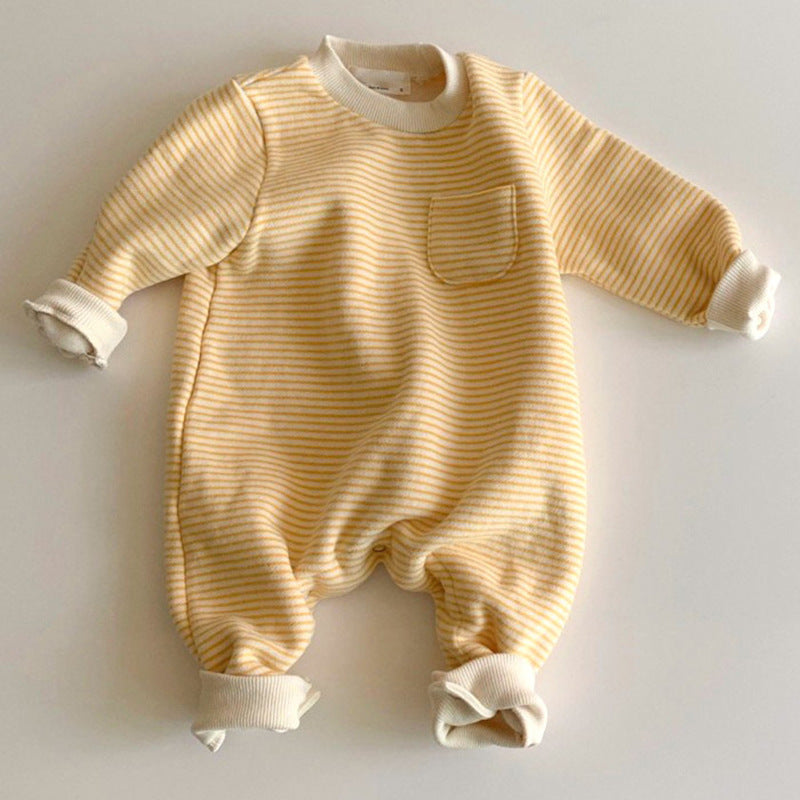 Oluuu. Gestreifter Baby Jumpsuit für draußen