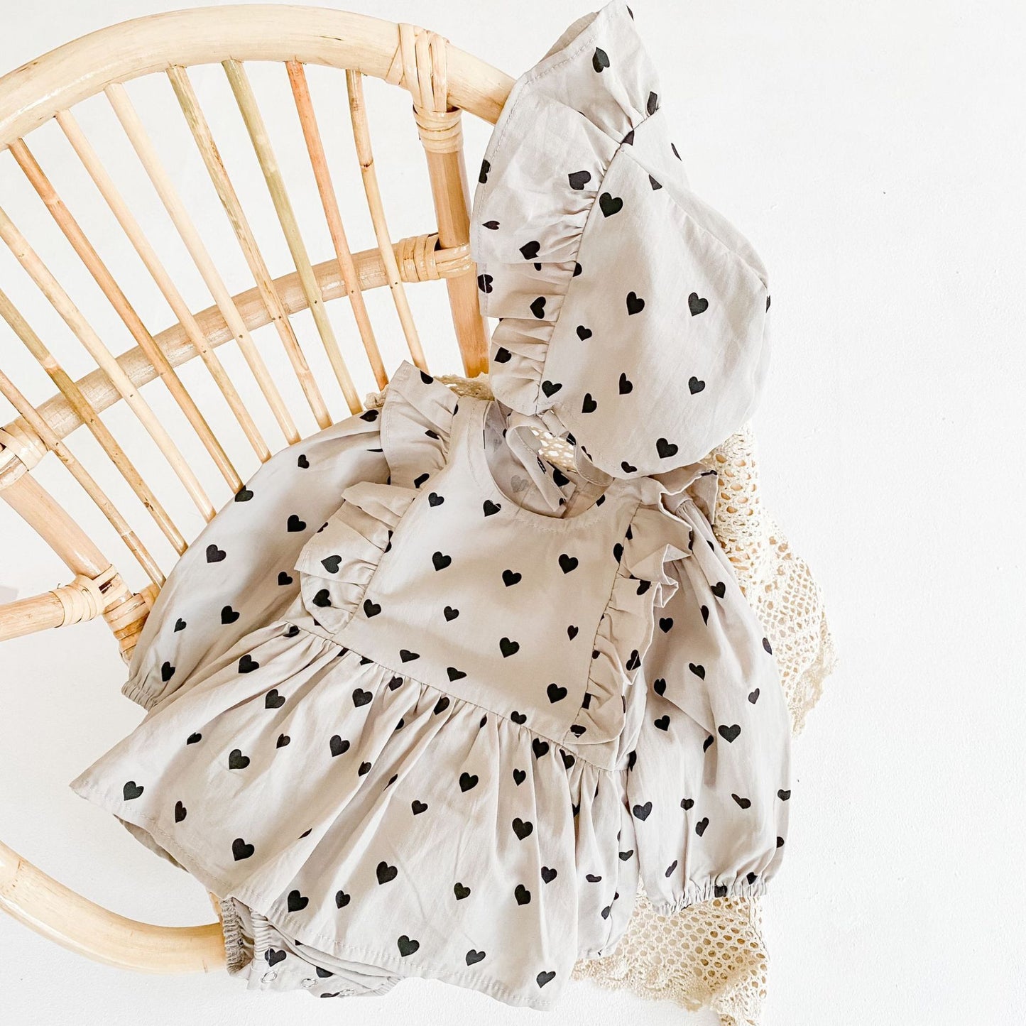 Oluuu. Herbst Neuheit – Mädchen Baby Love Kleid, Langarm Romper, Baumwoll-Einteiler mit passendem Hut