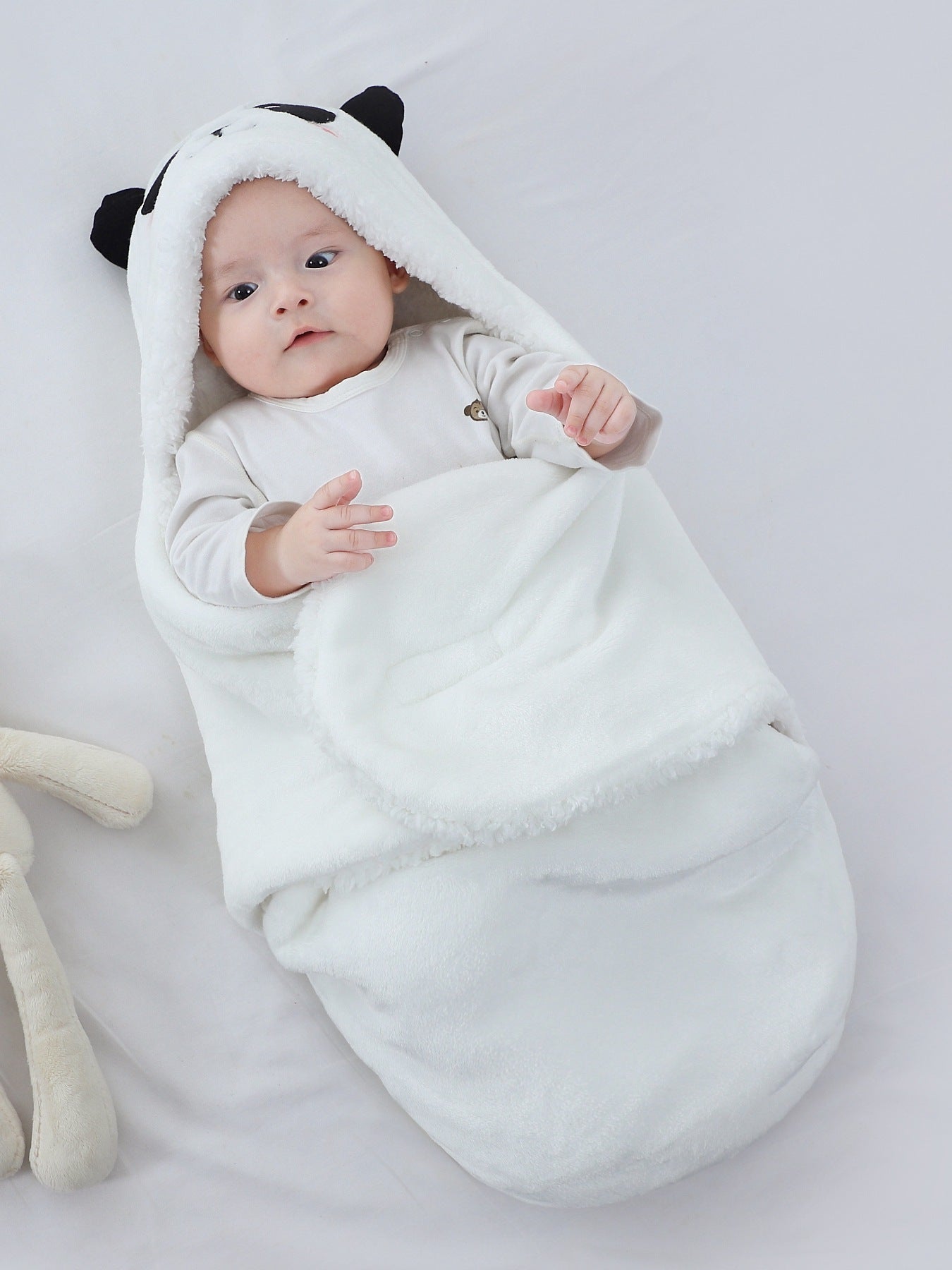 Oluuu. Fashionable Baby-Wickeldecke für Zuhause – Stilvoll und Gemütlich