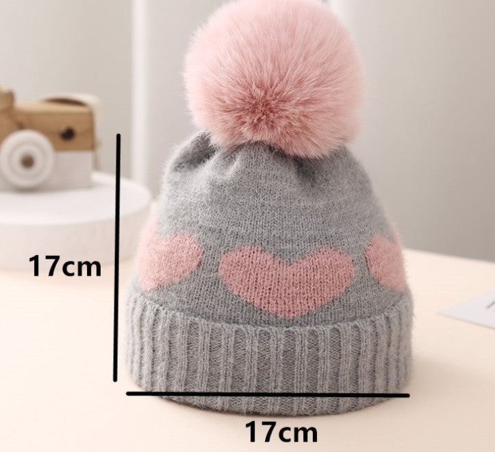 Oluuu. Baby Mütze – Doppelter, dicker Jacquard mit Herz-Muster für extra Wärme