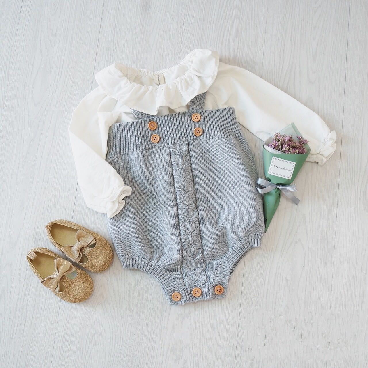 Oluuu. Strick-Baby-Overall
