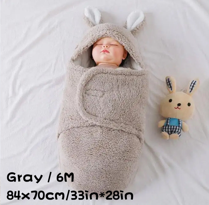 Oluuu. Superweicher Baby-Schlafsack aus flauschigem Fleece – Unisex Neugeborenen-Wickel mit Kopfstütze und -schutz, tragbarer Schlafsack für Jungen und Mädchen