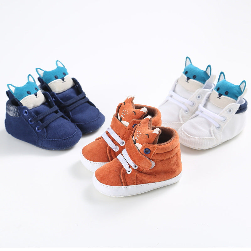 Oluuu. Süße Baby Schuhe verschiedener Art