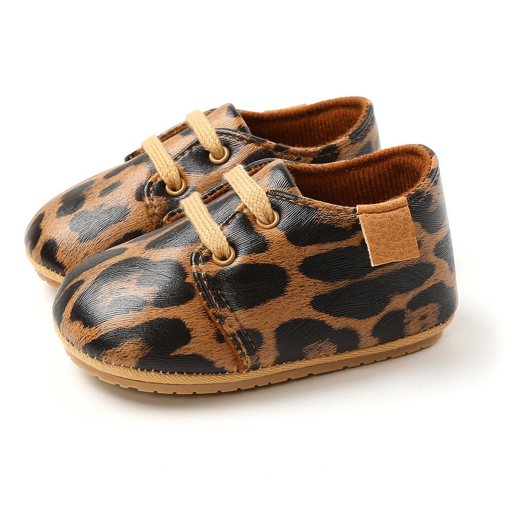 Oluuu. Kleine Leder-Schuhe – Baby Lauflernschuhe im Frühling- und Herbst-Stil