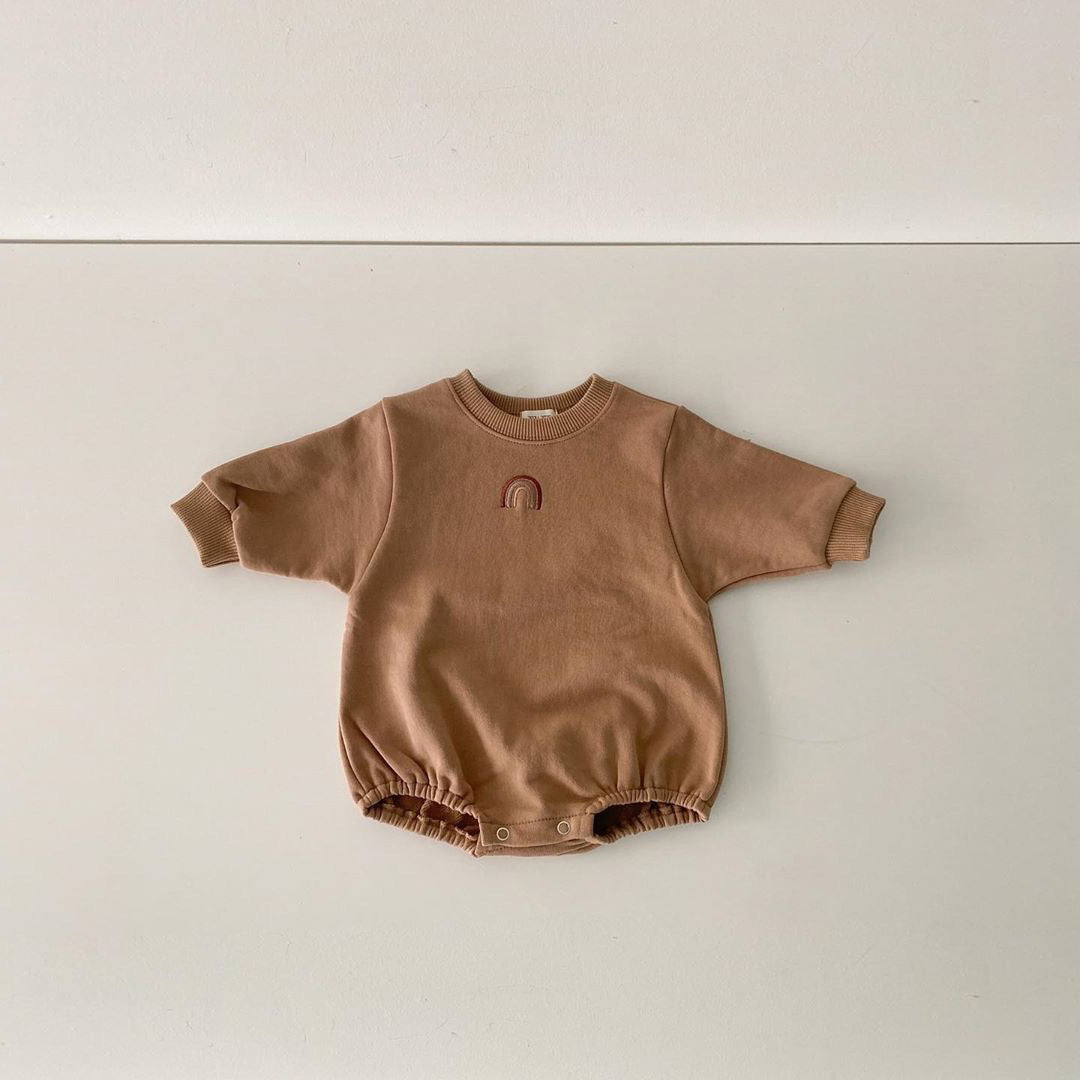 Oluuu. Baby Romper – Net Red Baby Krabbler mit besticktem Wickel-Design
