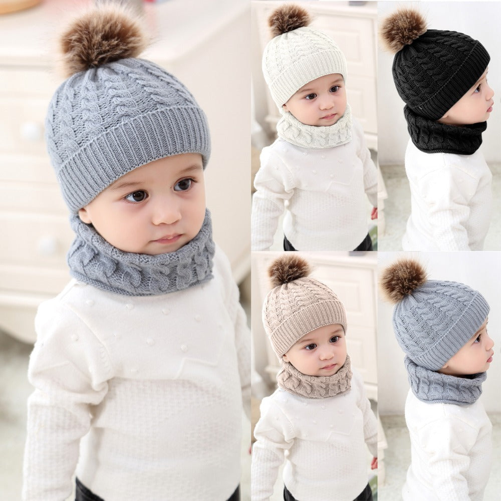 Oluuu. Baby Winter Mütze und Schal Set