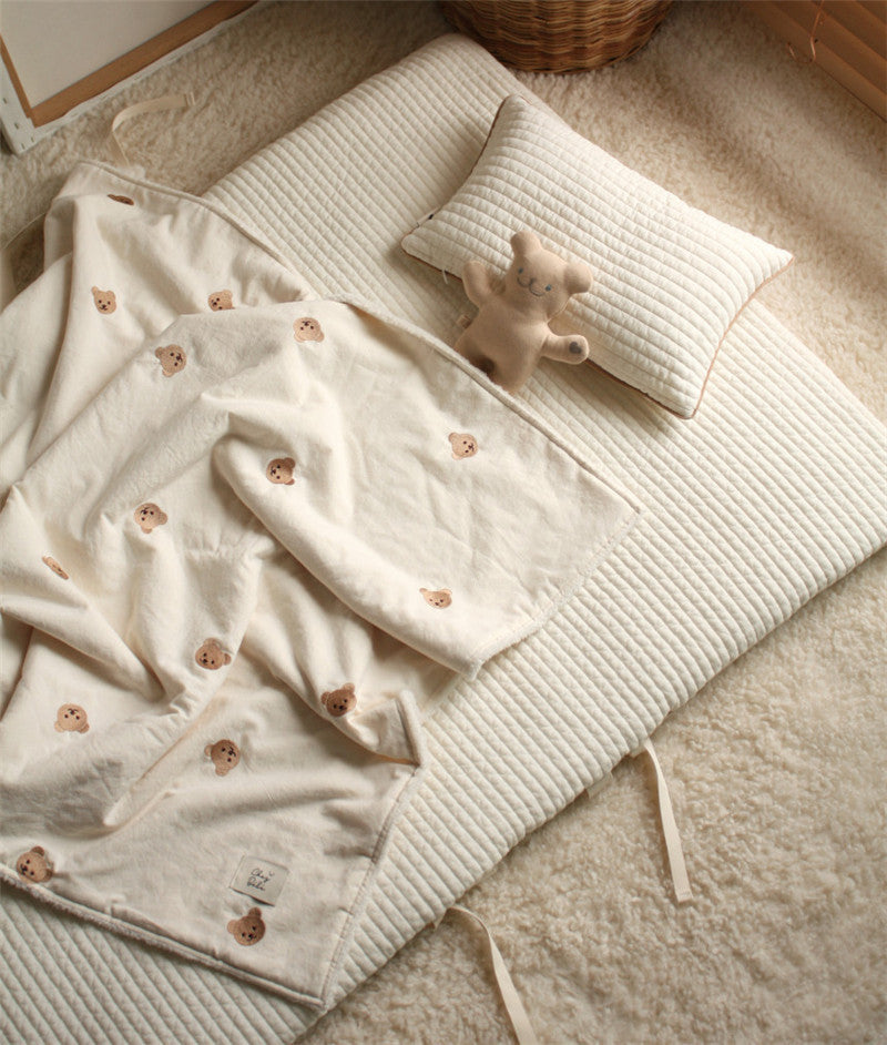 Oluuu. Niedliche Baby Bär Decke – Weich und flauschig, halbvelours