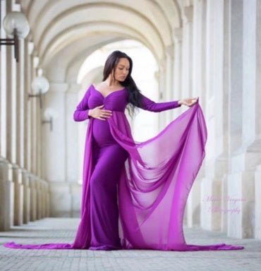 Oluuu. Elegantes Umstands-Cape-Kleid