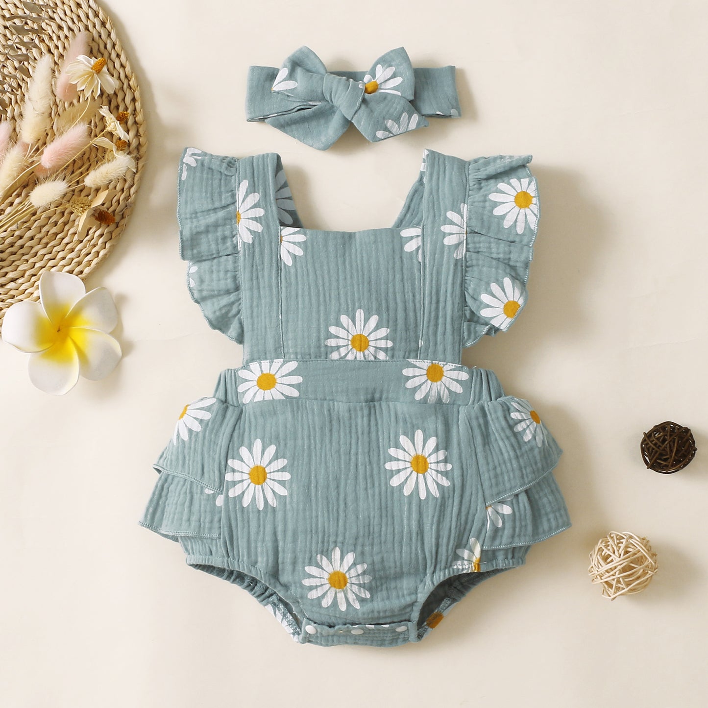 Oluuu. Ärmelloser Baby Mädchen Romper – Blumenmuster, Dreieck-Design