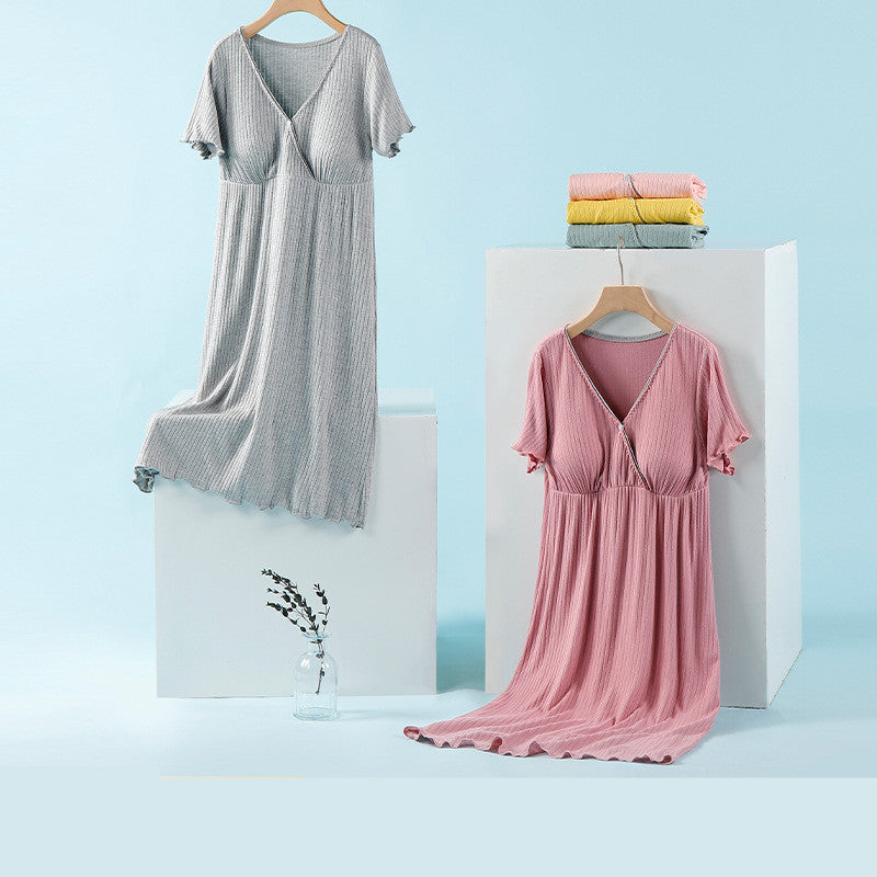 Oluuu. Stillkleid aus dünnem Modal für Schwangere