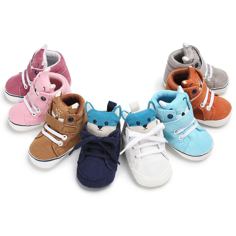 Oluuu. Süße Baby Schuhe verschiedener Art