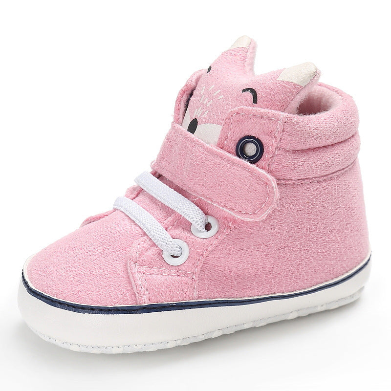 Oluuu. Süße Baby Schuhe verschiedener Art
