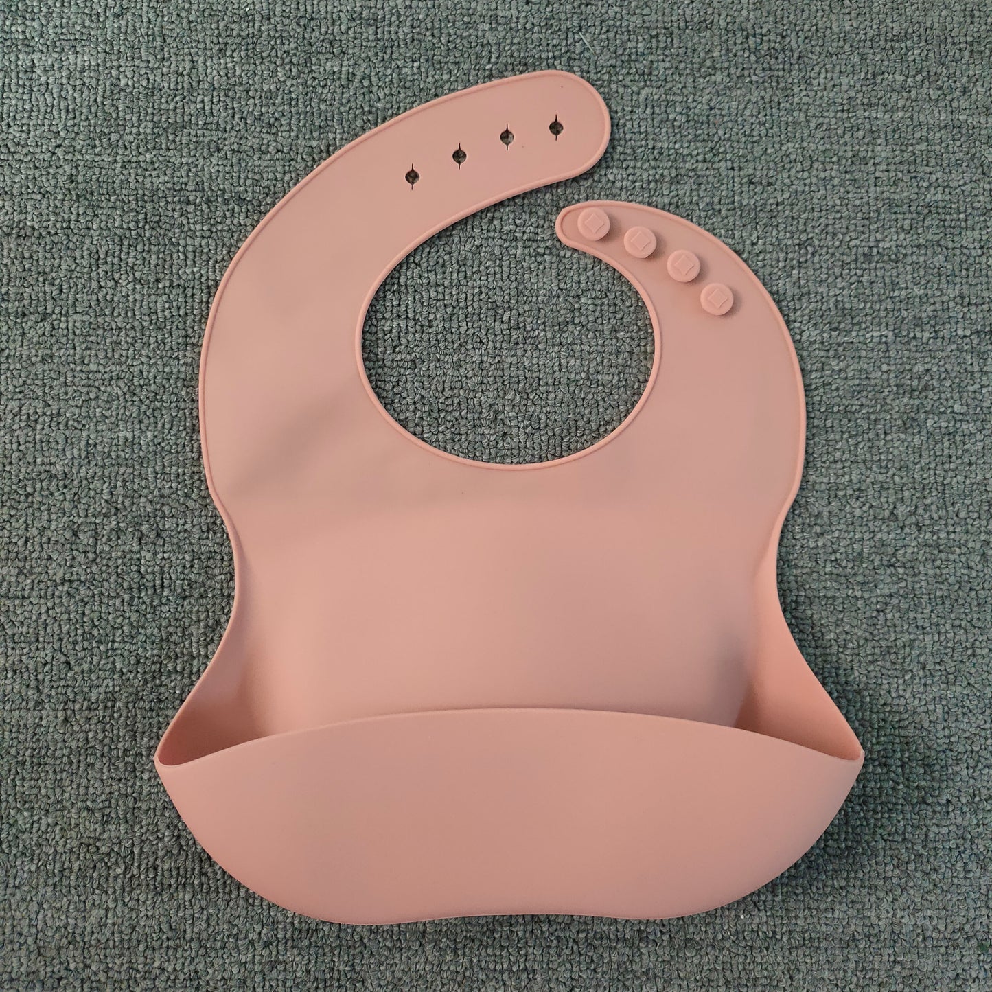 Oluuu. Weiches Wasserdichtes Silikon Baby Lätzchen mit Auffangtasche