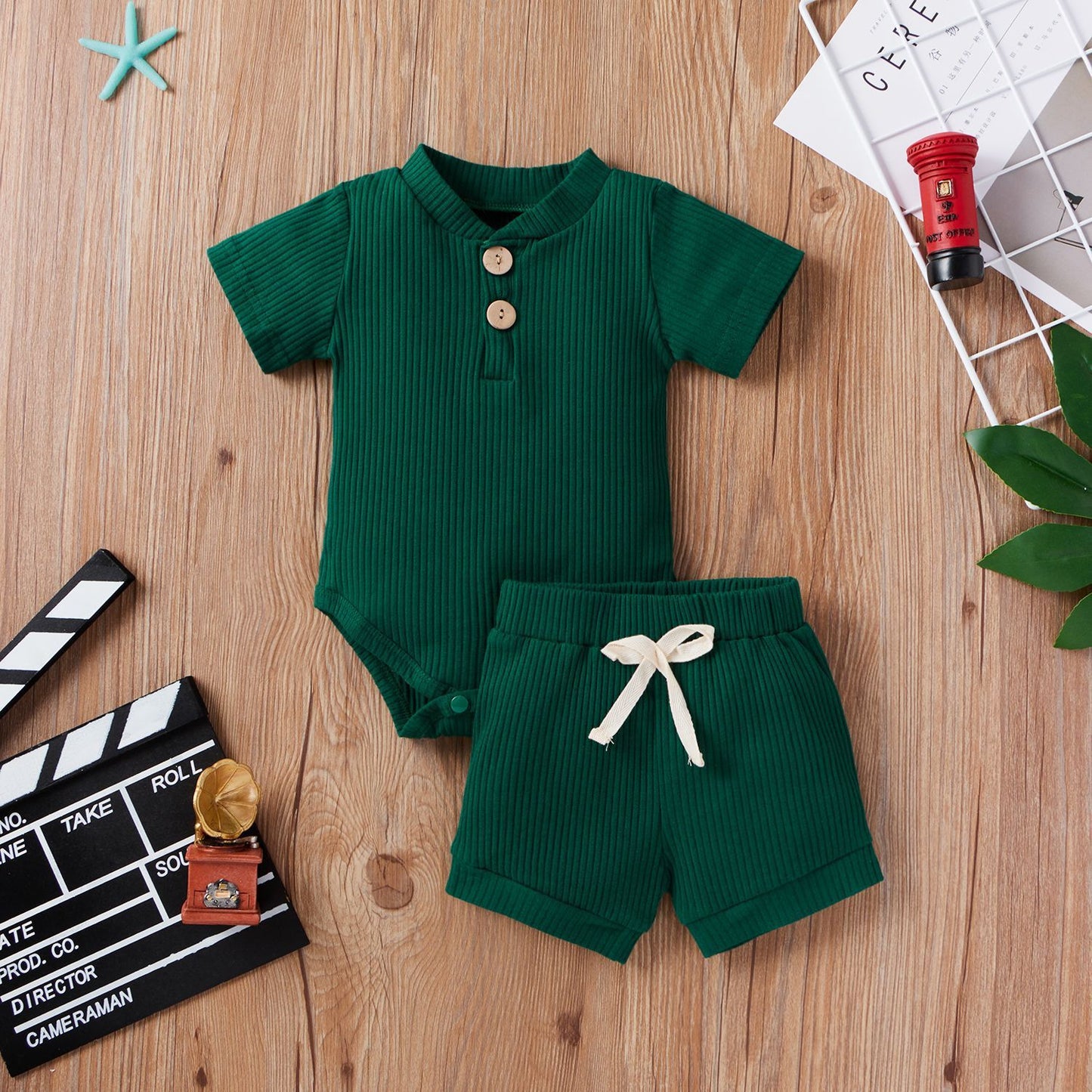 Oluuu. Kinderbekleidung Baby Bodysuit, Lässiges Kurzarm-Oberteil mit verstellbarem Design und Shorts-Set