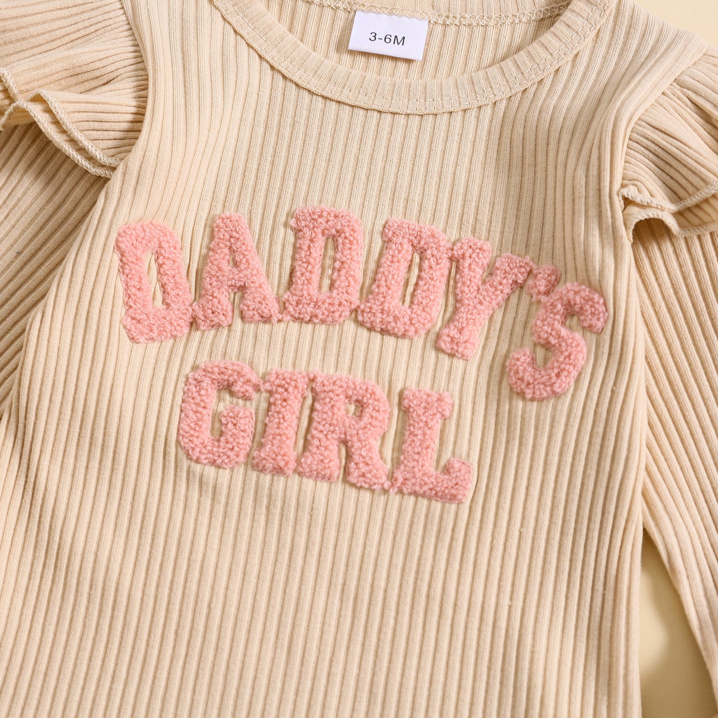 Oluuu. Candy-Farbenes, Tief gestreiftes Buchstaben-Stickerei-Set
