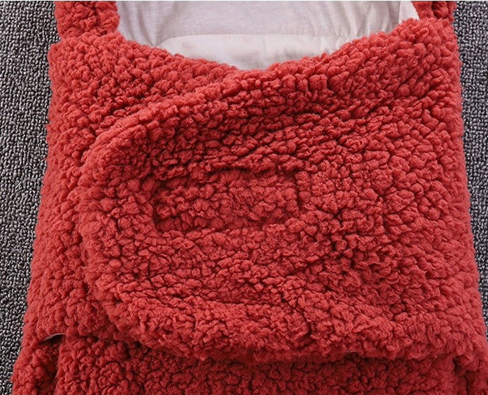 Oluuu. Baby Einschlagdecke – Komfort und Wärme für Frühling, Herbst und Winter