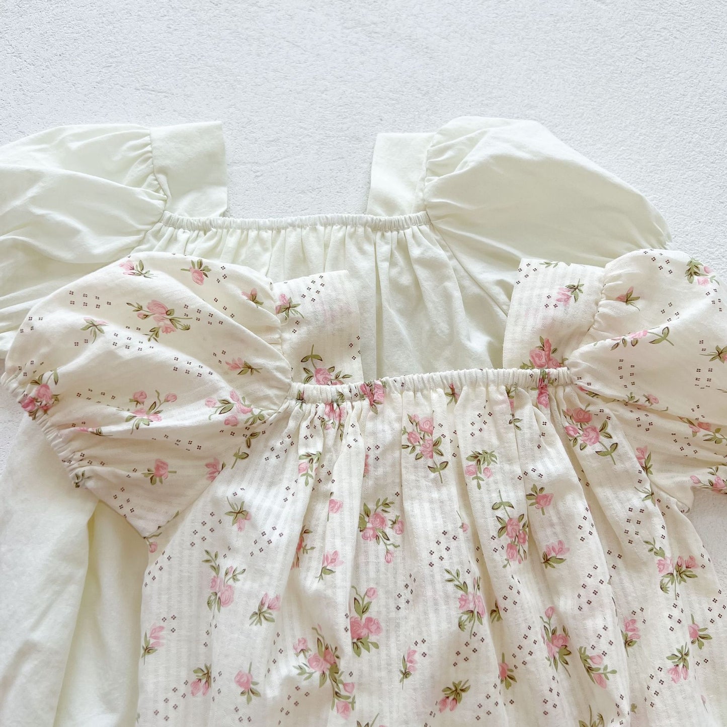 Oluuu. Baby Mädchen Puffärmel Strampler mit Schleifen-Knoten