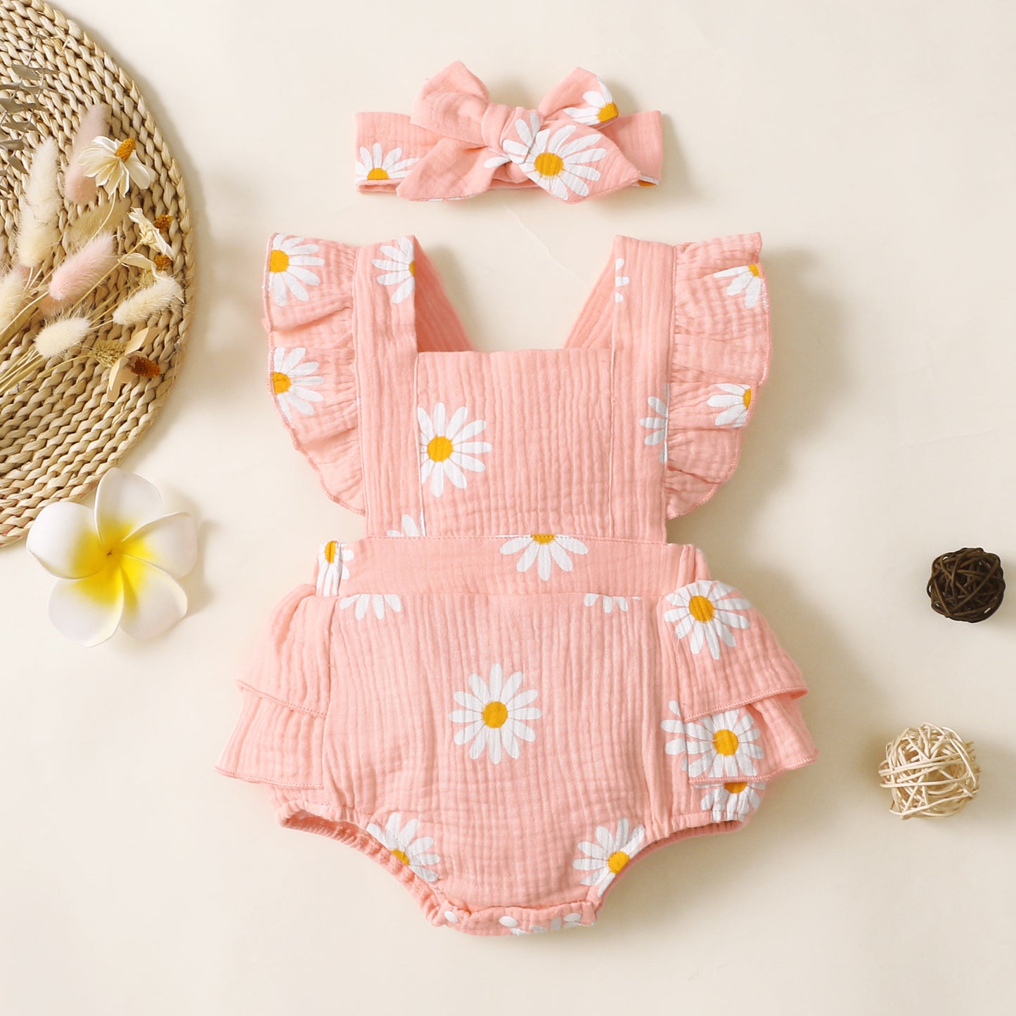 Oluuu. Ärmelloser Baby Mädchen Romper – Blumenmuster, Dreieck-Design