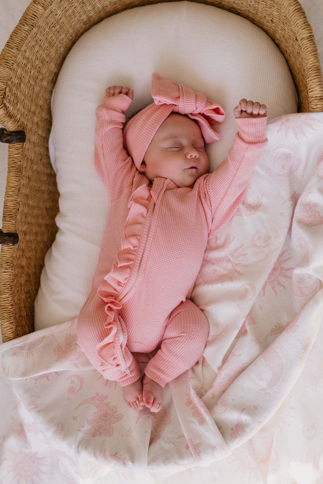 Oluuu. Mädchen Baby Strick-Jumpsuit aus elastischem Waffelstoff