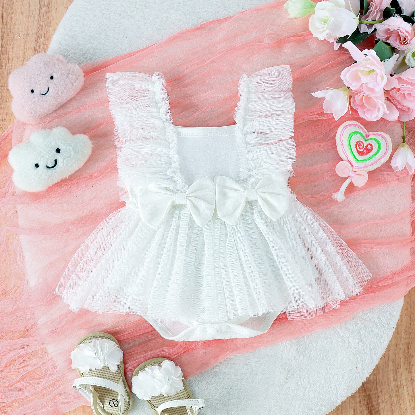 Oluuu. Baby Jumpsuit mit Netzrock – Prinzessinnenkleid, Body und Hose in einem