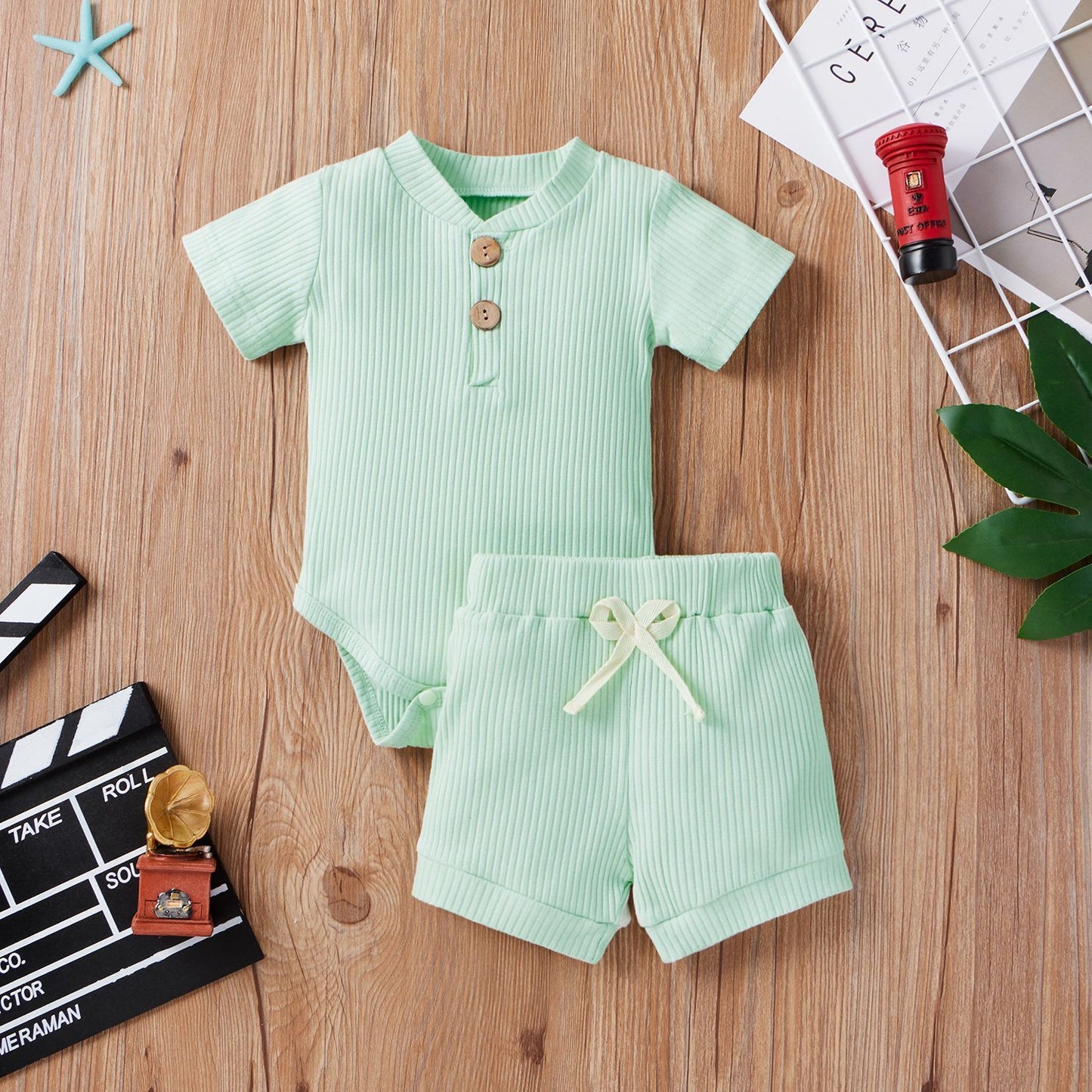 Oluuu. Kinderbekleidung Baby Bodysuit, Lässiges Kurzarm-Oberteil mit verstellbarem Design und Shorts-Set