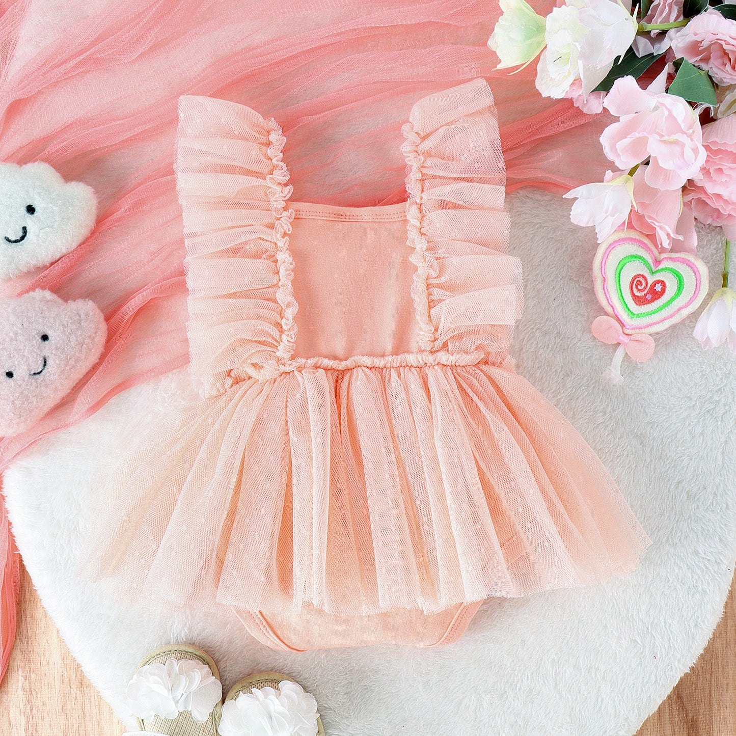 Oluuu. Baby Jumpsuit mit Netzrock – Prinzessinnenkleid, Body und Hose in einem