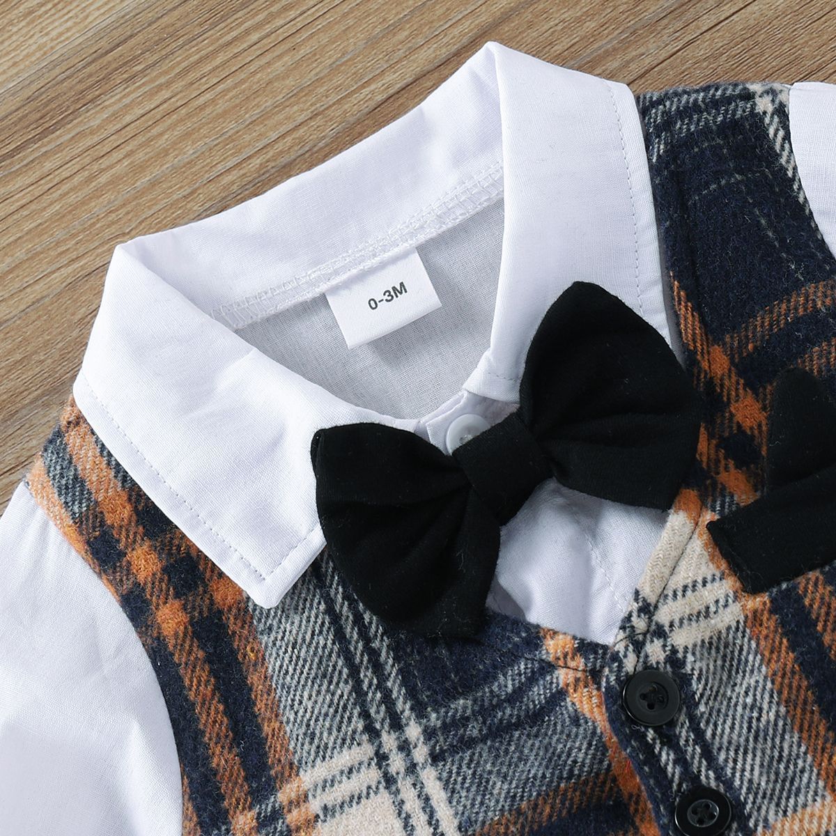 Oluuu. Baby Jungen Gentleman Jumpsuit – Frühlings- und Herbstmode mit Karomuster und Fake-Weste
