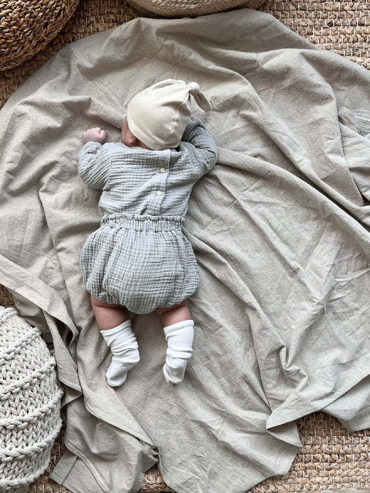 Oluuu. Neutrales Neugeborenes Baby Langarm Cardigan Shirt mit Shorts aus dünnem Baumwollgarn für Jungen und Mädchen