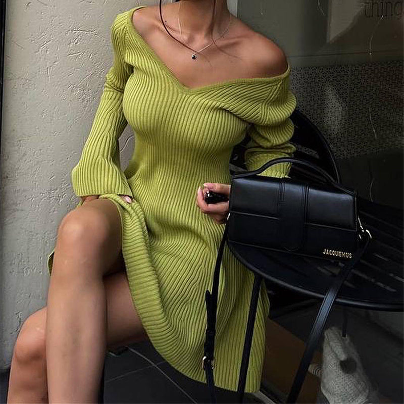 Oluuu V-Ausschnitt Strickkleid mit Rüschen & A-Linie