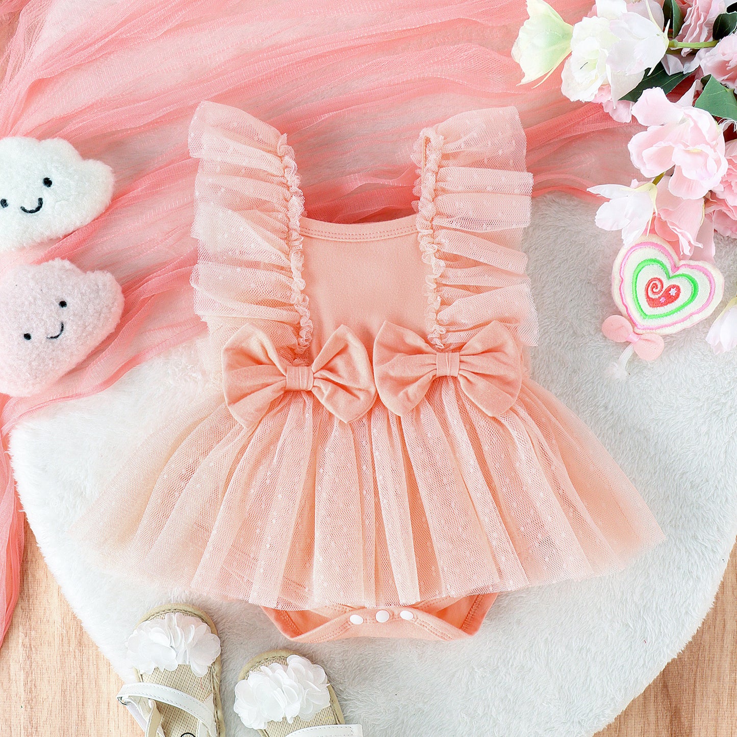 Oluuu. Baby Jumpsuit mit Netzrock – Prinzessinnenkleid, Body und Hose in einem
