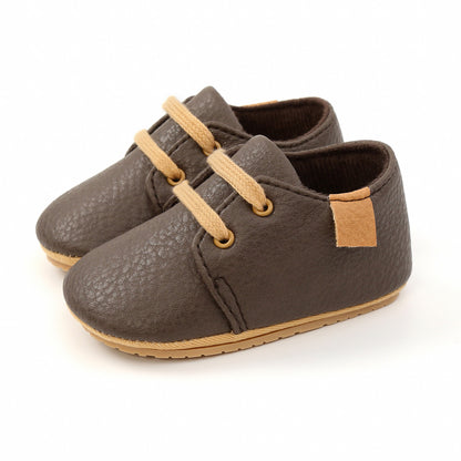 Oluuu. Kleine Leder-Schuhe – Baby Lauflernschuhe im Frühling- und Herbst-Stil
