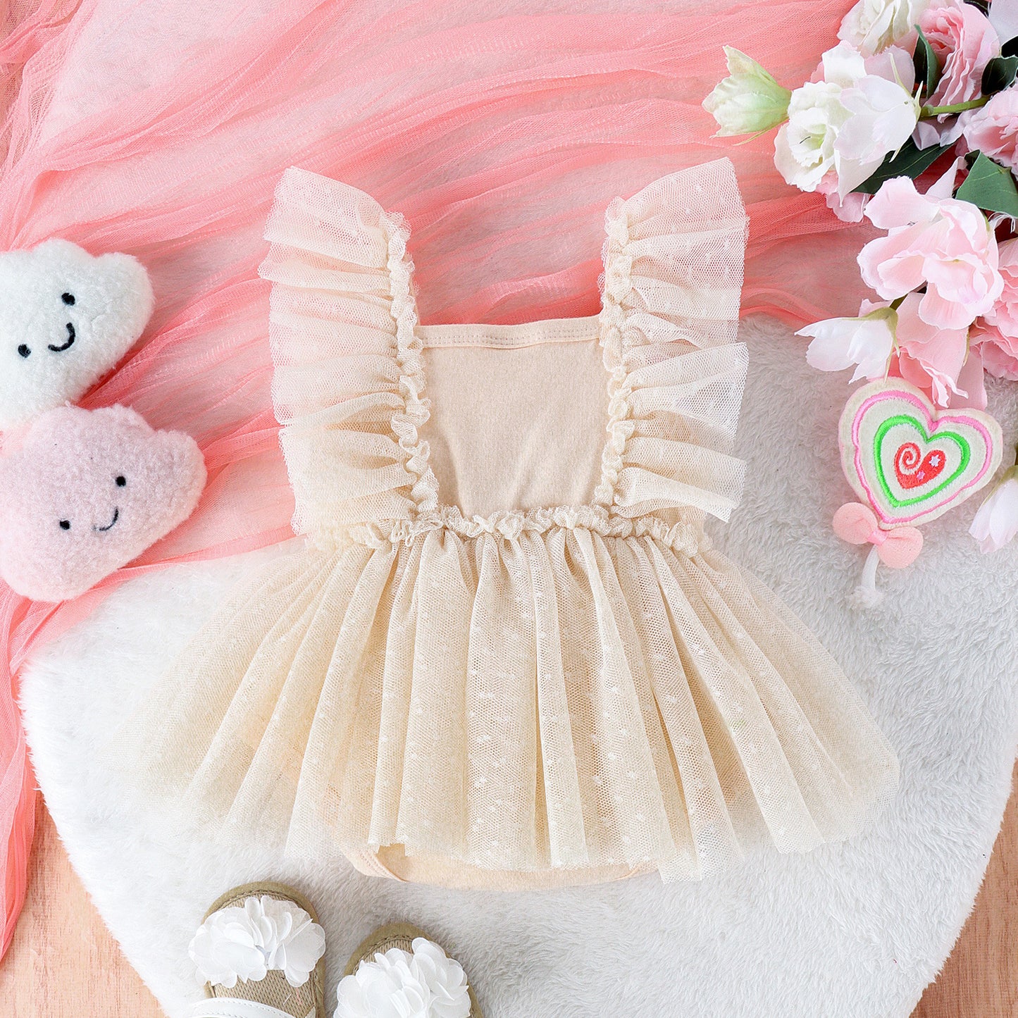 Oluuu. Baby Jumpsuit mit Netzrock – Prinzessinnenkleid, Body und Hose in einem
