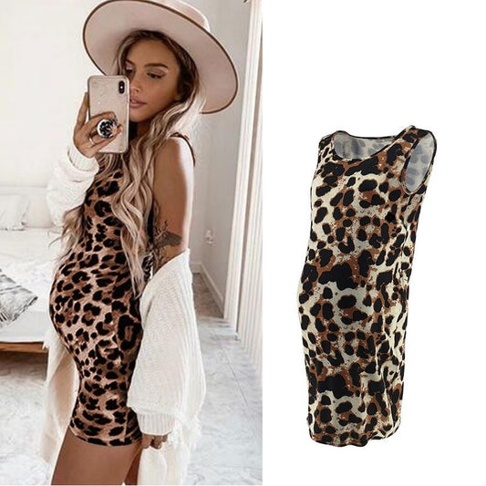 Oluuu. Leopard Sommerkleid für Schwangere – Ärmellos & Stilvoll