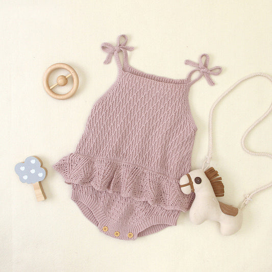 Oluuu. Baby Einteiler für Mädchen – Strick-Sling mit Rüschen und fröhlichem Falten-Romper
