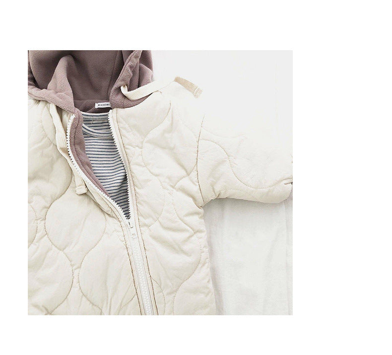Oluuu. Baby Gepolsterter Stepp-Jumpsuit – Ausgehbekleidung