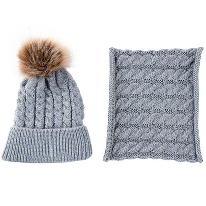 Oluuu. Baby Winter Mütze und Schal Set