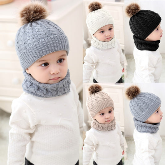 Oluuu. Baby Winter Mütze und Schal Set