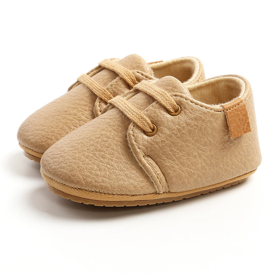 Oluuu. Kleine Leder-Schuhe – Baby Lauflernschuhe im Frühling- und Herbst-Stil