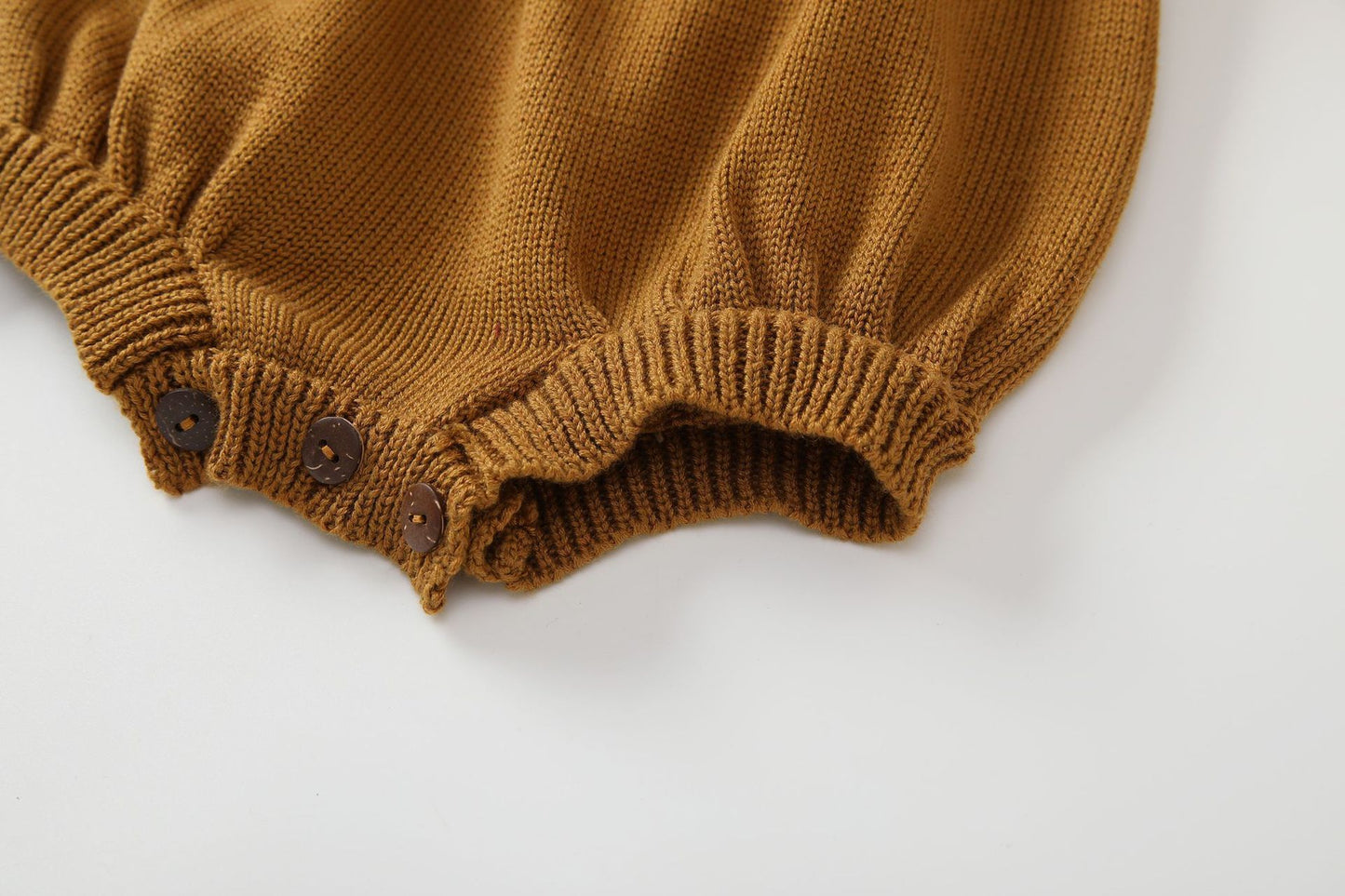Oluuu. Baby Langarm Kleid mit Stickerei – Woll-Wickel für den Po