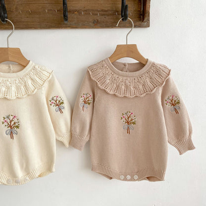 Oluuu. Baby Strick-Jumpsuit mit Lotus-Kragen – Langarm für Mädchen