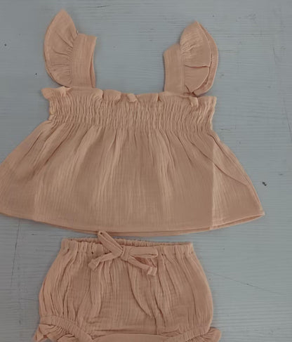 Oluuu. Mädchen Set: Einfarbiges Trägertop mit Hotpants
