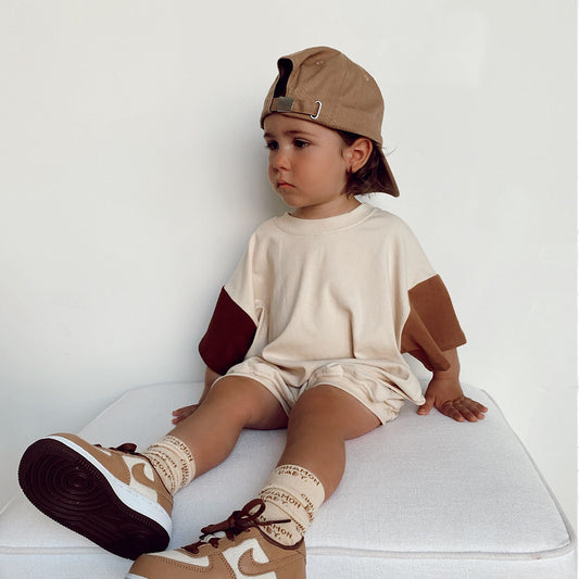 Oluuu. Baby Jungen Einfarbiger Jumpsuit mit Dreiecks-Stitching und Kurzarm