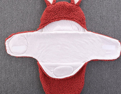 Oluuu. Baby Einschlagdecke – Komfort und Wärme für Frühling, Herbst und Winter