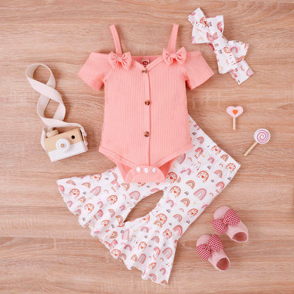 Oluuu. Baby Mädchen Sommer Outfit mit Schleifen-Trägern, V-Ausschnitt, Kurzarm-Einteiler und bedruckten Glocken-Jeans