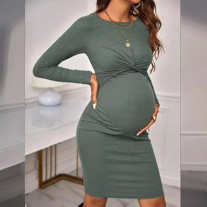 Oluuu.Strickkleid mit Rundhalsausschnitt und langen Ärmeln für Schwangere