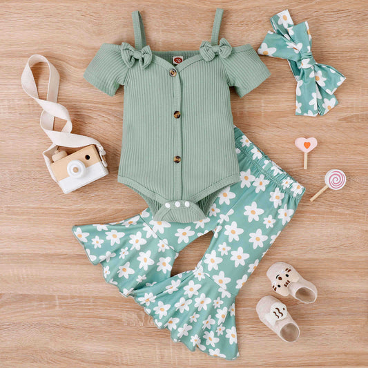 Oluuu. Baby Mädchen Sommer Outfit mit Schleifen-Trägern, V-Ausschnitt, Kurzarm-Einteiler und bedruckten Glocken-Jeans